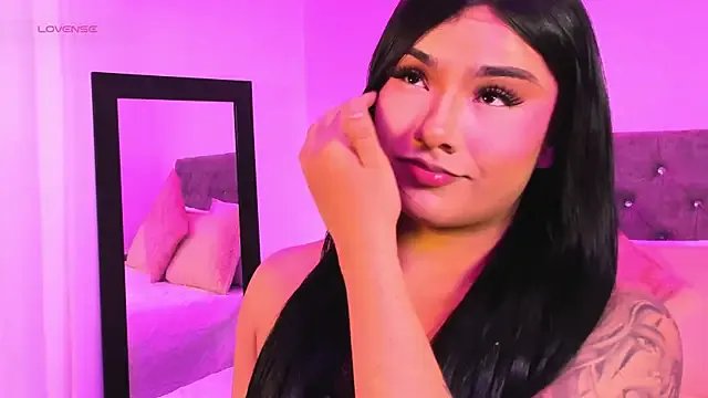 Freechat Vale_prado on StripChat