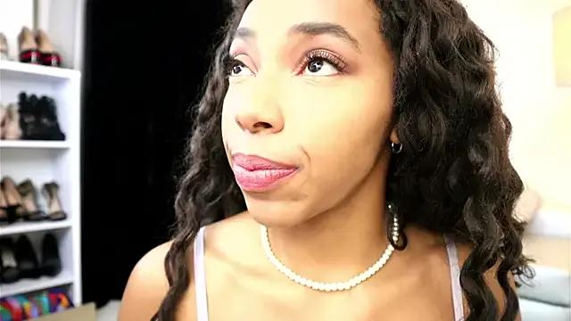 Freechat Valeriestyle on StripChat