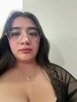 Freechat vaneelee on StripChat