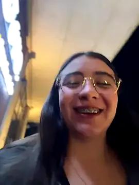 Freechat vaneelee on StripChat