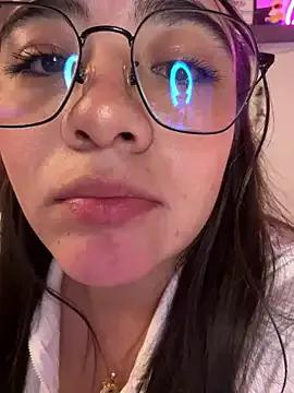 Freechat vaneelee on StripChat