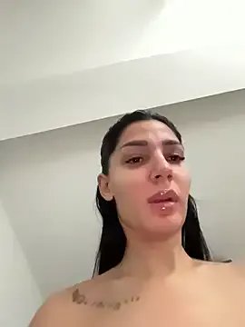 Freechat VickyM99 on StripChat