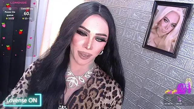 Womanizer_goddess_ts — BUZZ MY TIGHT ASS TILL I CUM ****