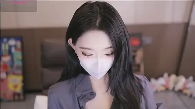 Freechat yaya_1888 on StripChat