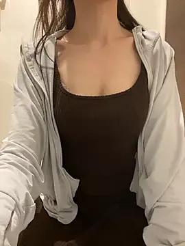 yayoi_jp on StripChat