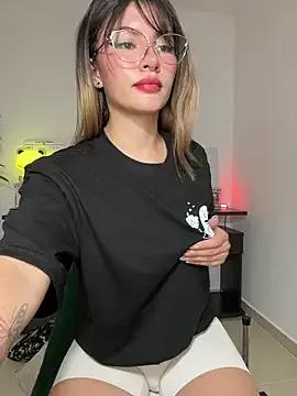 StripChat Your_Honeey is Freechat Your_Honeey — MAKE ME BIG SQUIRT