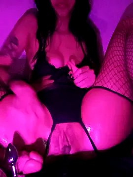 Private YourDevilGirl_ on StripChat