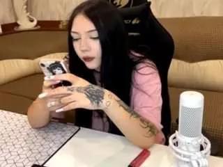 Photos of ainsleyfletcher from CamSoda is Freechat