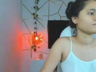 Photos of giselle-roldan from CamSoda is Freechat