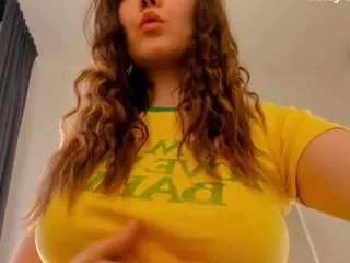 Photos of loopcia from CamSoda is Freechat