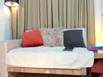 elenagrantt from Chaturbate