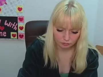 evelinasnow from Chaturbate