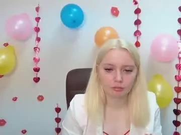 evelinasnow from Chaturbate