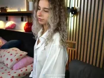 Photos of excellent_ella from Chaturbate is Freechat