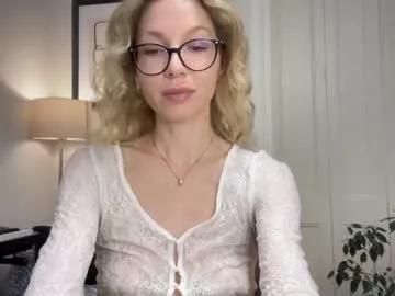 hottymilana from Chaturbate