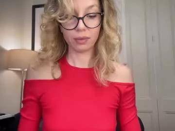 hottymilana from Chaturbate