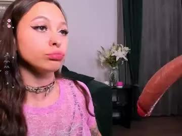 Photos of karolineneuer from Chaturbate is Freechat