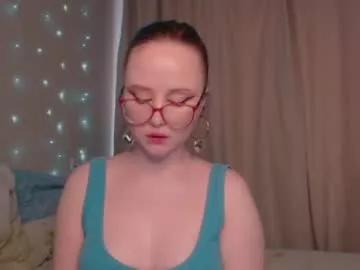 lilhornyprincesss from Chaturbate