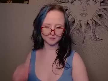 lilhornyprincesss from Chaturbate