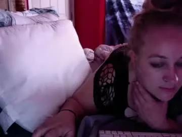 lilmommabear89 from Chaturbate