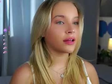 Photos of lipswithsmileonthem from Chaturbate is Freechat