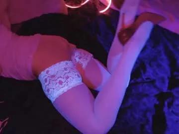 lollasexdoc from Chaturbate