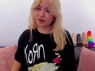 natalia_henao_ from Chaturbate