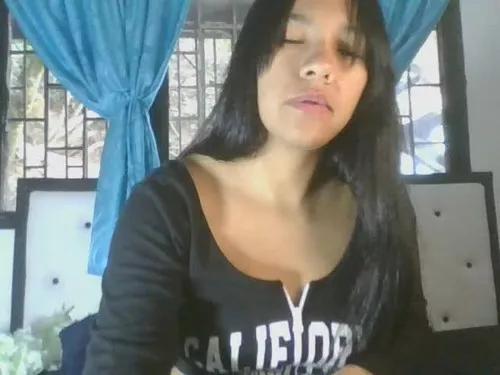 Photos of emelywhitte from Cherry is Freechat