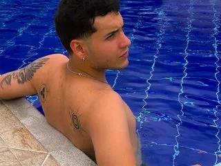 Photos of nohawhiite from Streamate is Group