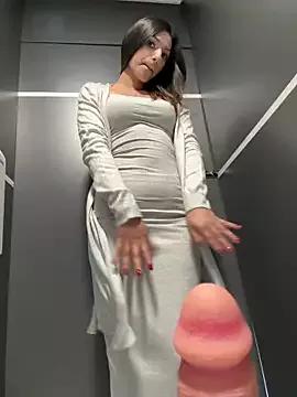 Photos of _MiaQueen_ from StripChat is Group