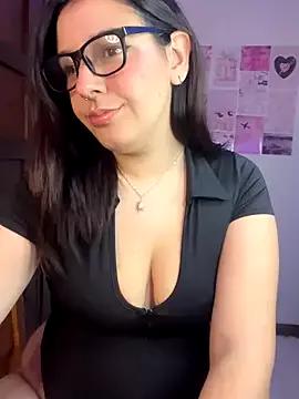Photos of agoosvokk from StripChat is Freechat