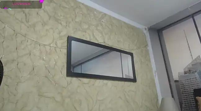 amazing_sharlott from StripChat