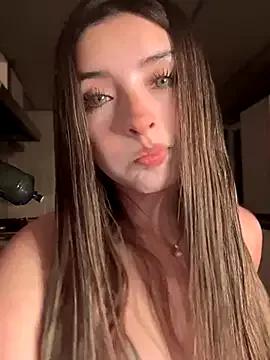 Photos of Amy_Littt from StripChat is Freechat