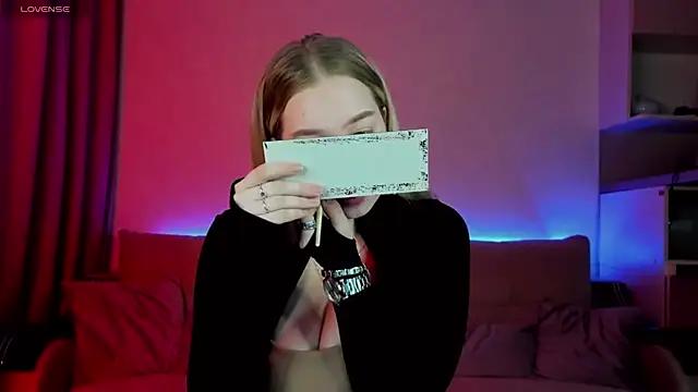 Annabelle_Art from StripChat