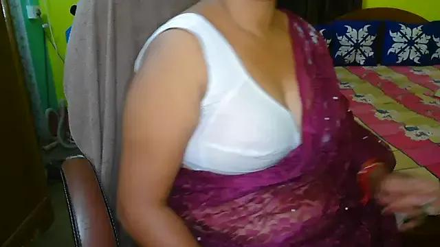 Photos of Anushka_21 from StripChat is Freechat
