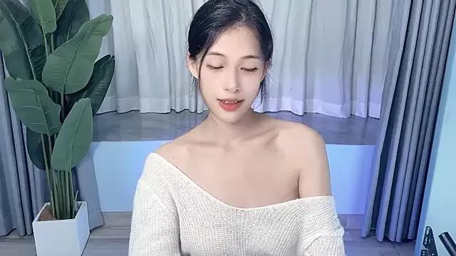 Photos of Aurora_99 from StripChat is Freechat