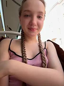 Photos of bambi_lu from StripChat is Freechat