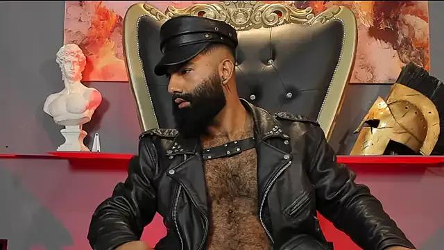 Photos of BeardAndrew from StripChat is Freechat