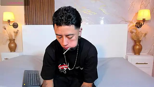 Photos of DannyStone3 from StripChat is Freechat