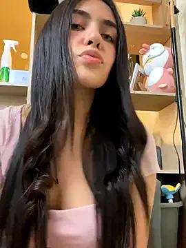 Photos of DaphneUwu from StripChat is Freechat