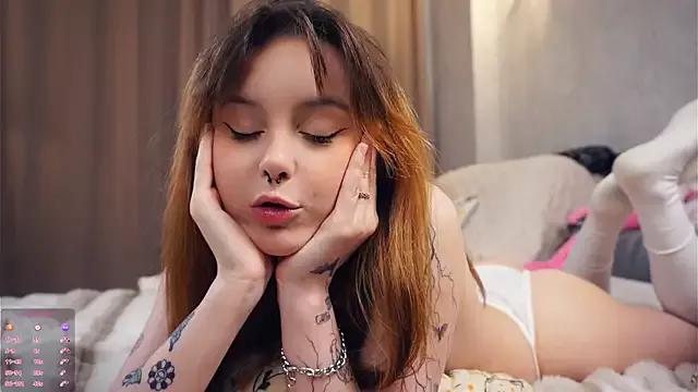 Photos of DevonaBucher from StripChat is Freechat