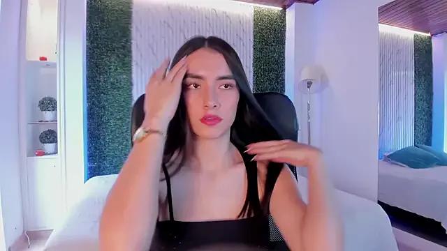 Emmaa_Robertss from StripChat