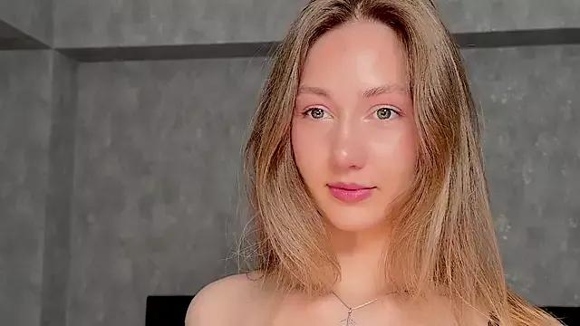 gg_lorix from StripChat