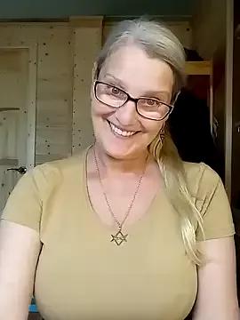 irinamaux from StripChat