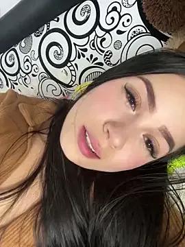 Photos of Ivanna_West from StripChat is Freechat