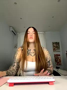 Photos of IvyHoney from StripChat is Freechat