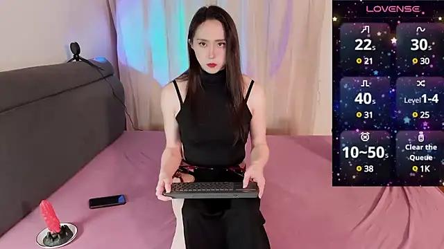 liliwang03 from StripChat