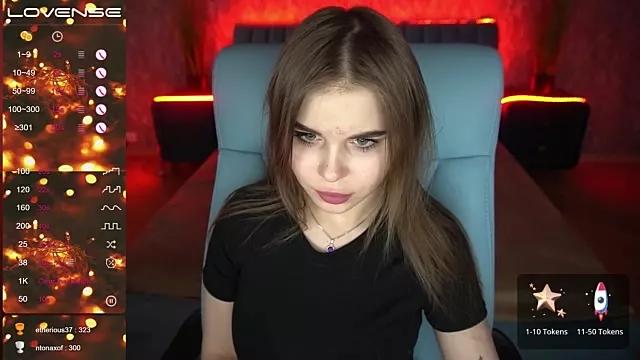 LolaLennons from StripChat