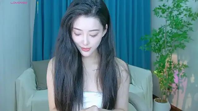 Photos of LuckyStarYou from StripChat is Freechat