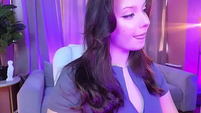 Photos of Lucy_louras from StripChat is Freechat